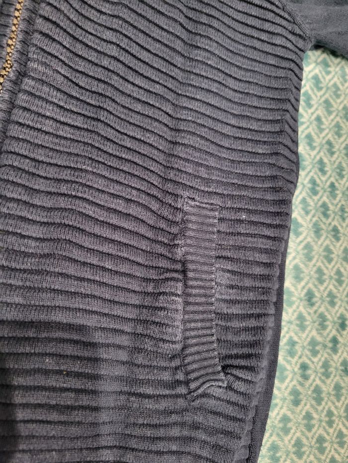 Gilet Kiabi 6ans - photo numéro 2