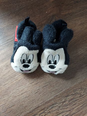 Chaussons Mickey 0-3 mois