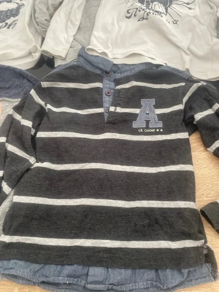 Lot t-shirt manches longues 5 ans - photo numéro 6
