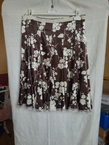 jupe fleurie taille 42