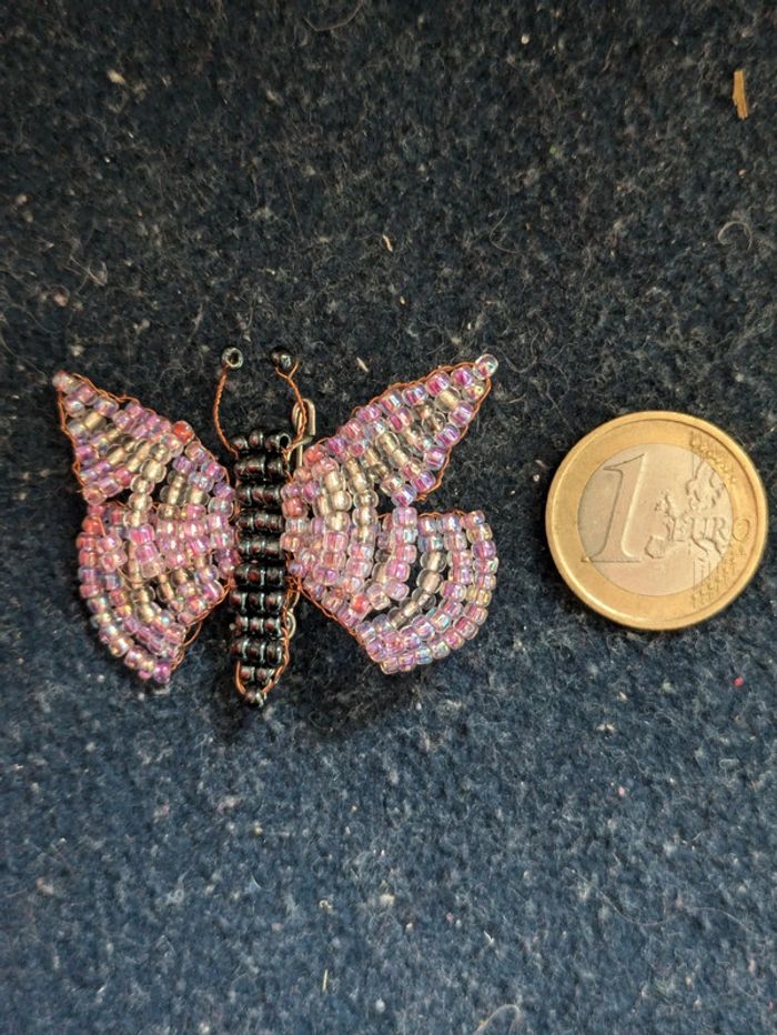 Broche a perles papillon - photo numéro 2