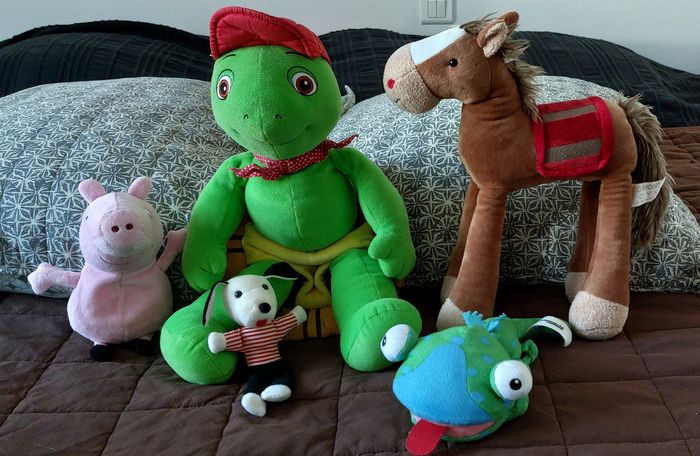Lot de doudous, peluches, cubes et ballon de préhension - photo numéro 6