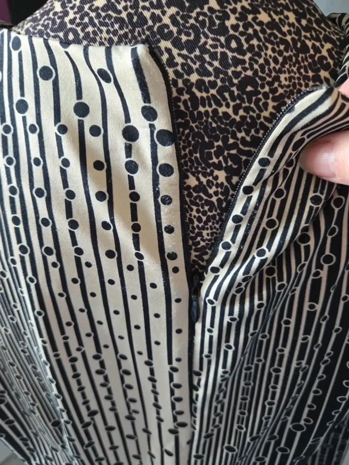 Robe prêt du Corp en taille L - photo numéro 4