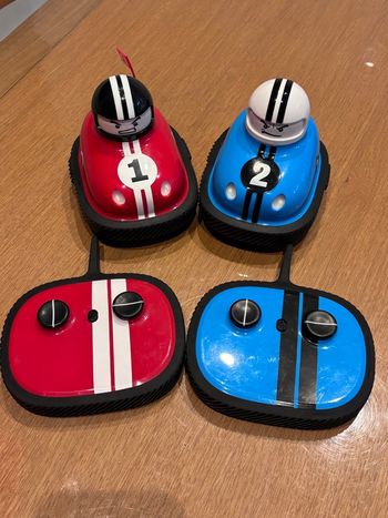 Auto tamponneuses radiocommandées