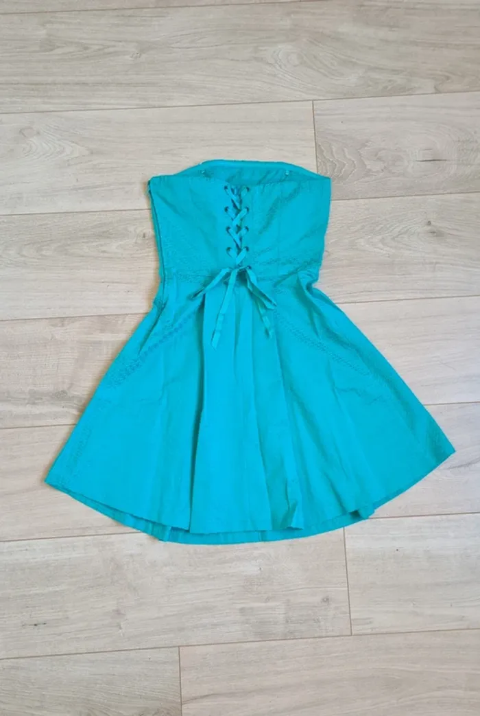 Robe Naf Naf 34 - photo numéro 2