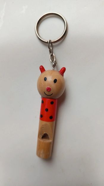 Petit sifflet en bois 🔸 porte clé
