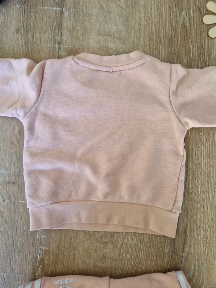Survêtement sweat et pantalon rose Adidas bébé fille 6 mois - photo numéro 7
