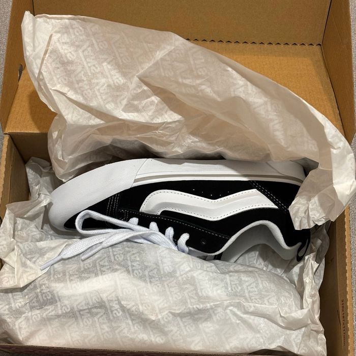 Vans Knu Skool skate - Noir et blanc - Neuves - Taille 36 - photo numéro 9