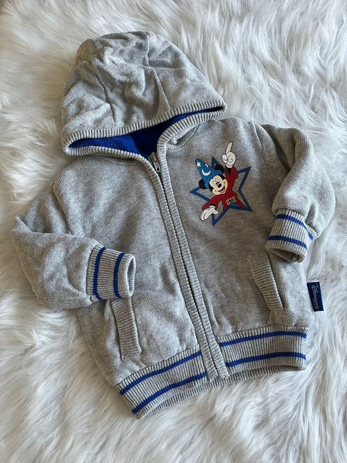 Neuf (non porté)🏷 😍🤩💙sublime  veste /gilet epais et intérieur polaire disneylandparis mois garçon 💙😍🤩