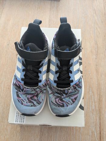 Basket adidas fille 32