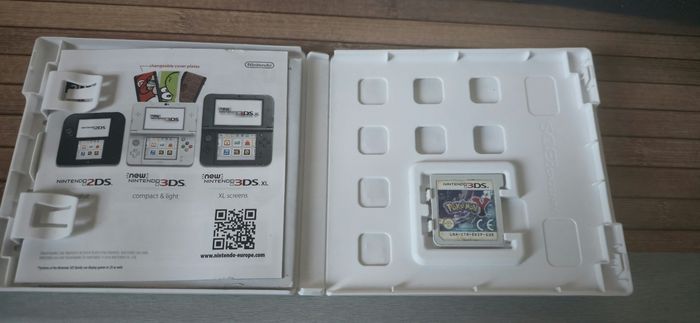 Pokemon Y complet - photo numéro 2