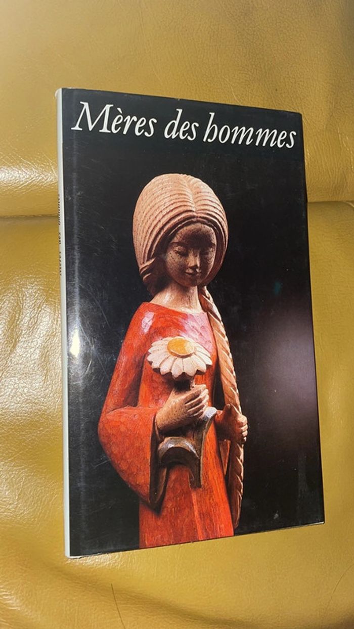 Mère des hommes