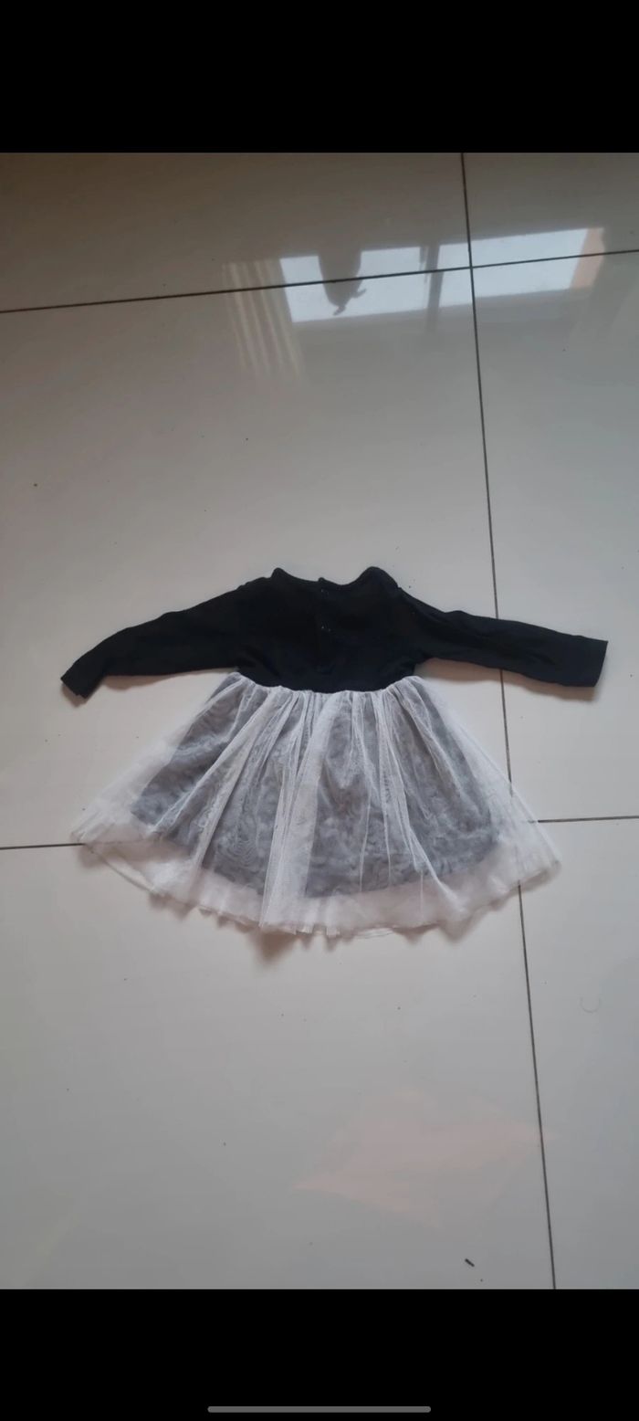 Robe disney baba taille 9 mois - photo numéro 2