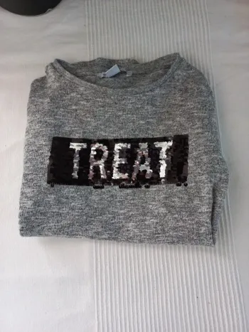 Pull gris Chine 10 ans