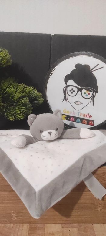 doudou chat obaibi Okaïdi gris blanc étoiles ob carré Plat Argenté Brillant