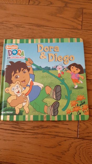 Livre Dora
