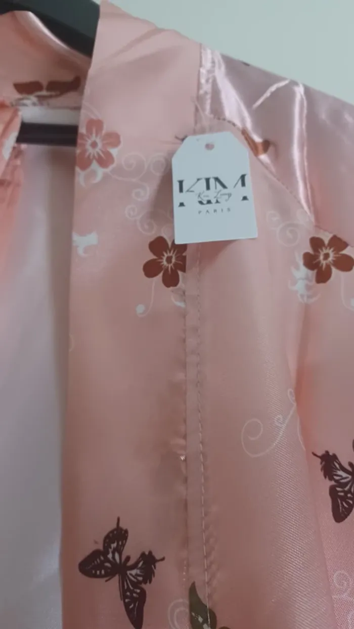 Peignoir en satin rose taille M - photo numéro 2
