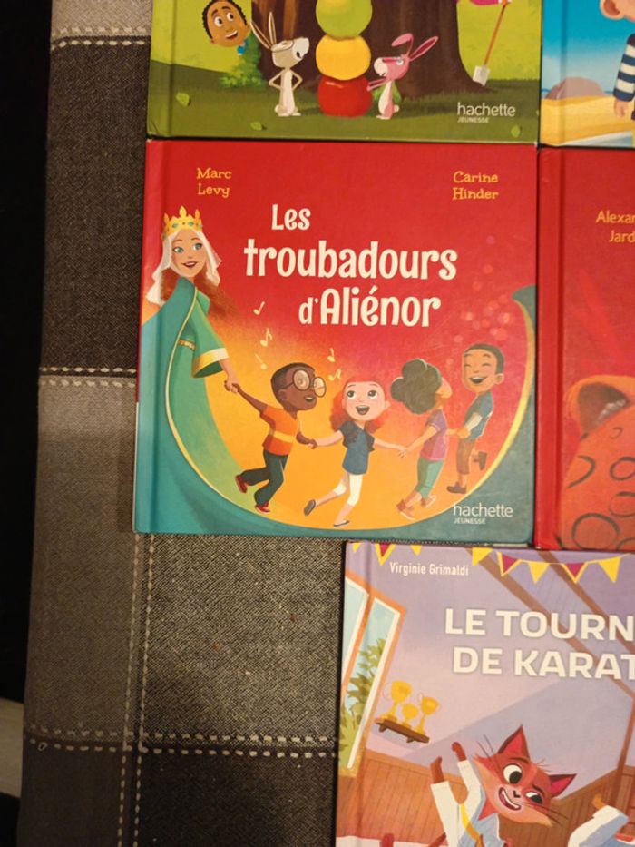 Lot de 8 livres Macdo divers - photo numéro 5