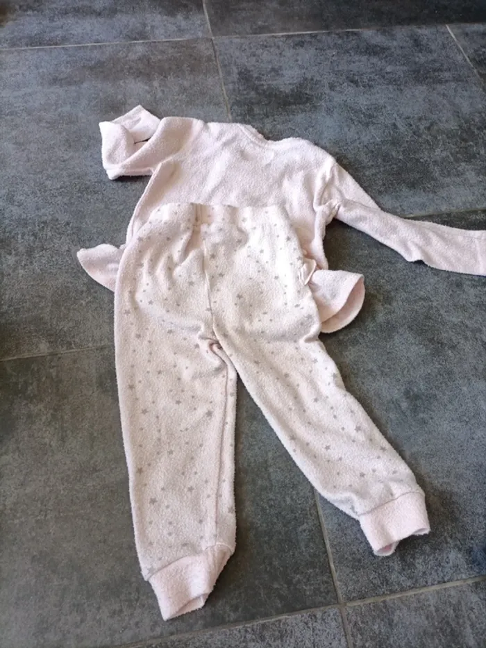 Pyjama deux pièces - photo numéro 3