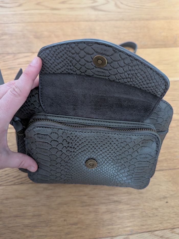 Sac à main miss captain kaki gris croco - photo numéro 2