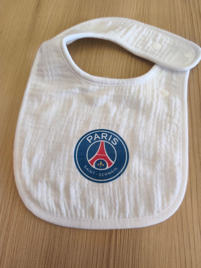 Bavoir bébé foot Paris psg - photo numéro 2