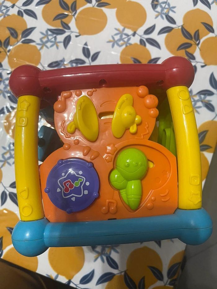 Lot éveil : cube d’éveil vtech et lion - photo numéro 2