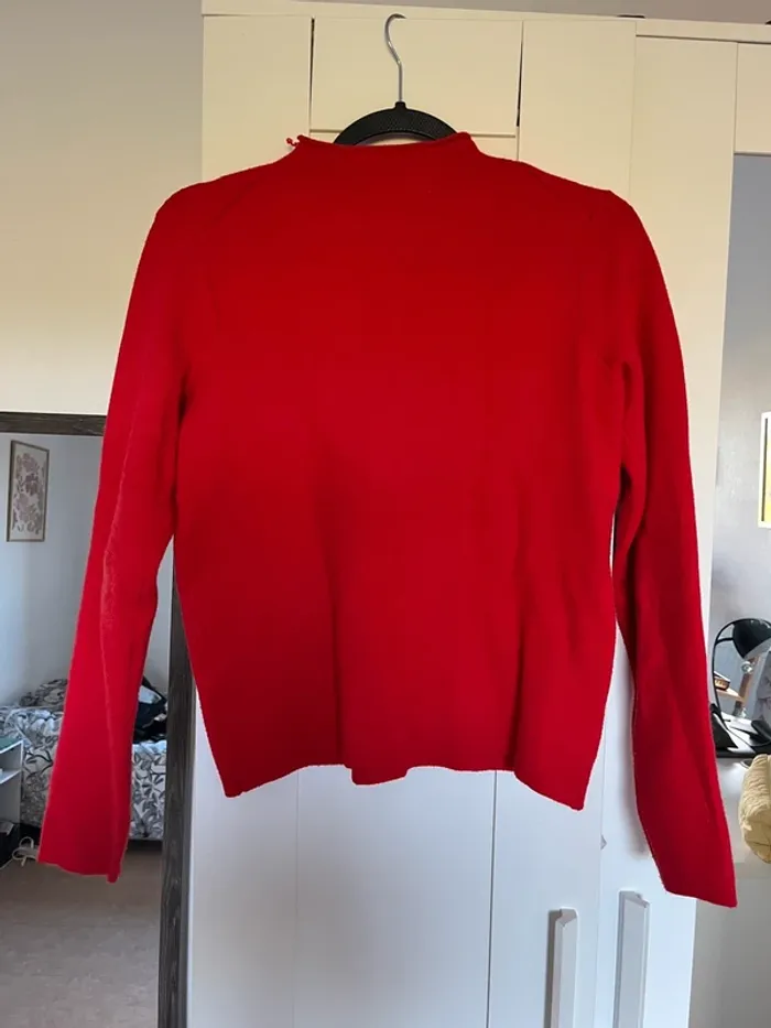 Pull rouge - photo numéro 3