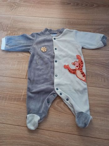 Pyjama bleu marque Disney Baby 3 mois