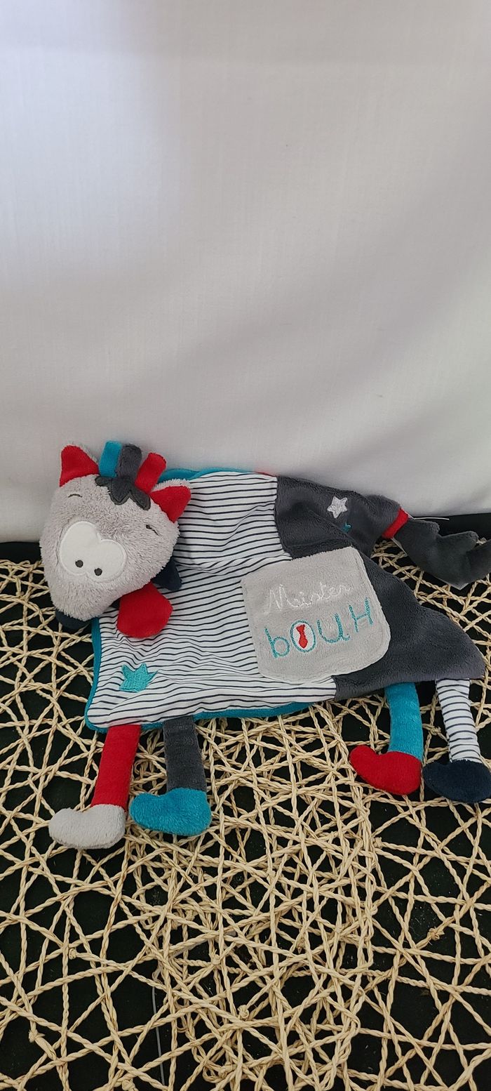 Doudou plat loup Mister Bouh gris bleu noir rayé SAUTHON - photo numéro 4