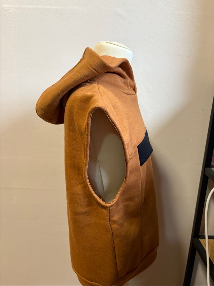 Pull sans manche garçon taille 122/128 - photo numéro 3