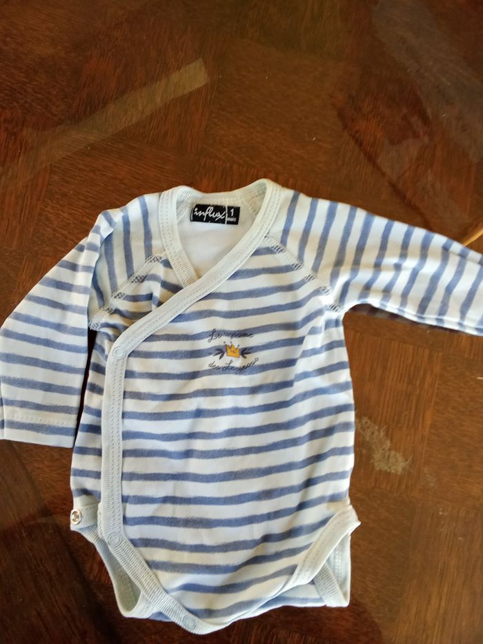 Body 1 mois 54cm - photo numéro 2