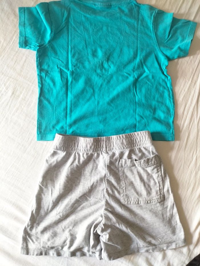 2 tenues de sport - photo numéro 3