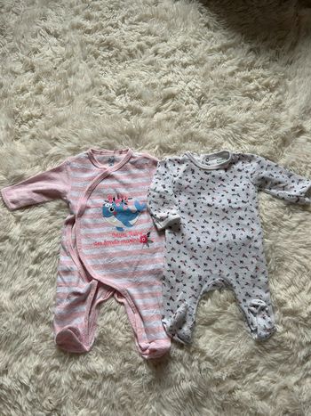 Lot pyjamas hiver taille 3 mois