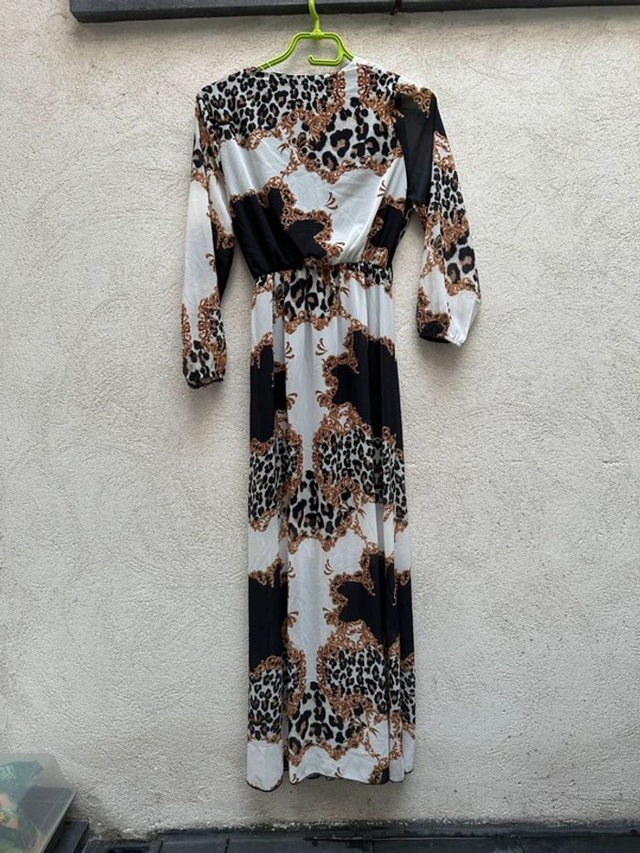 Robe longue neuve - photo numéro 2