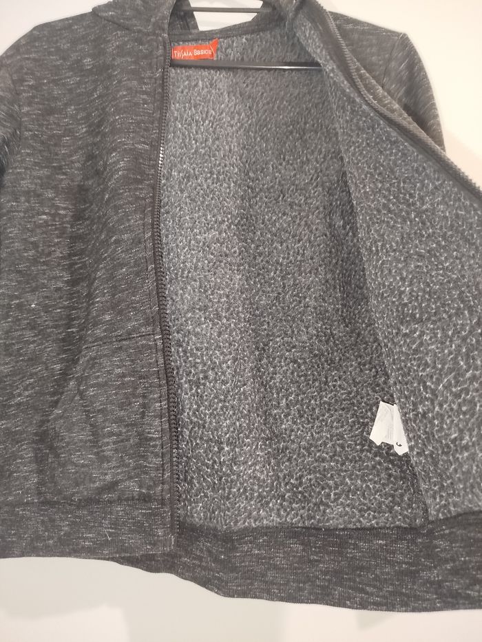 Veste à capuche zippée – Taille 10 ans - photo numéro 2