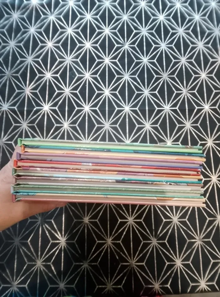 Livre enfant - Lot de 8 BD Lou - photo numéro 6