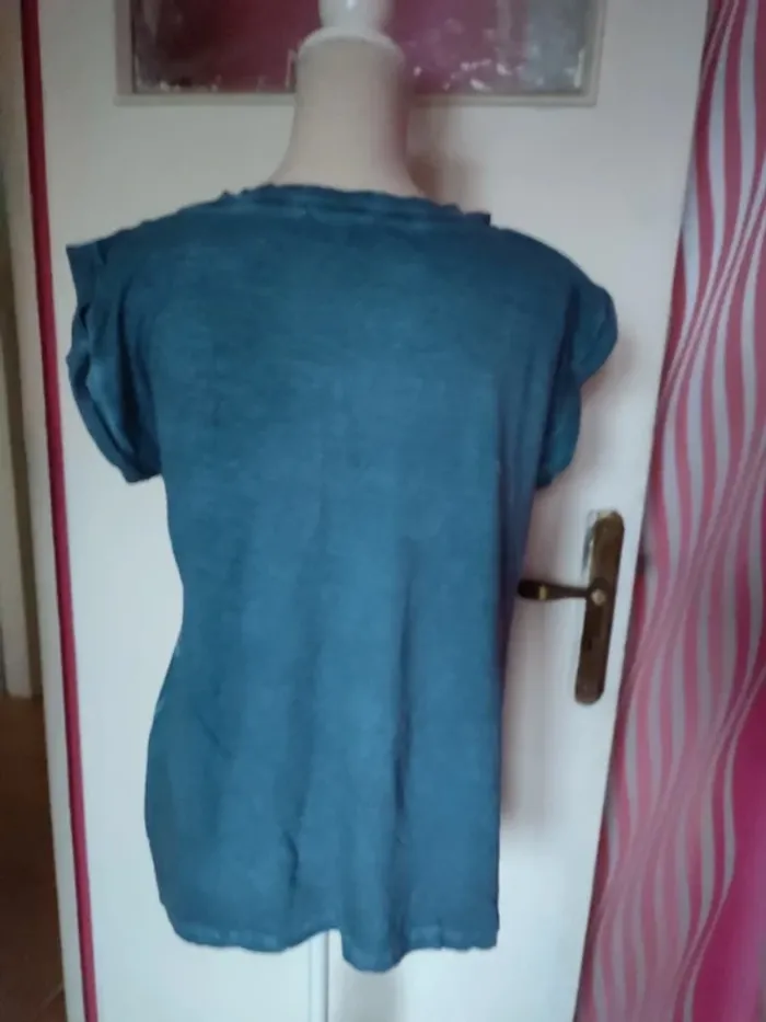 109- T shirt S, emoi - photo numéro 2