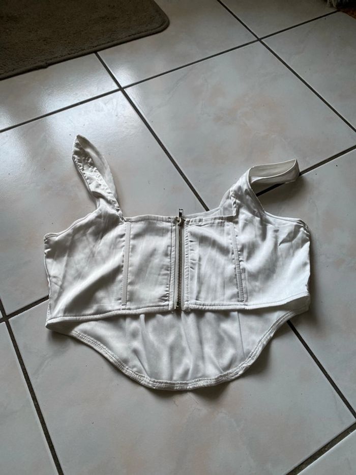 Top taille 40 missguided - photo numéro 2