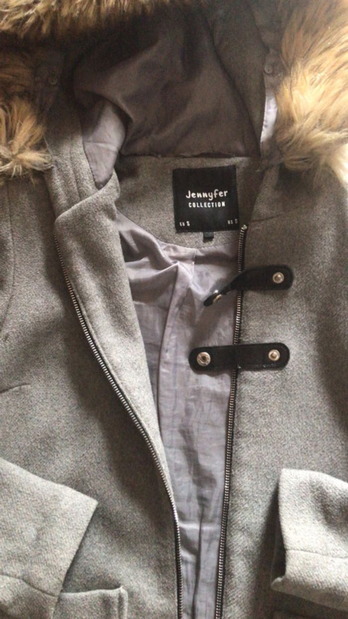 Manteau gris à capuche fourrure amovible S - photo numéro 2