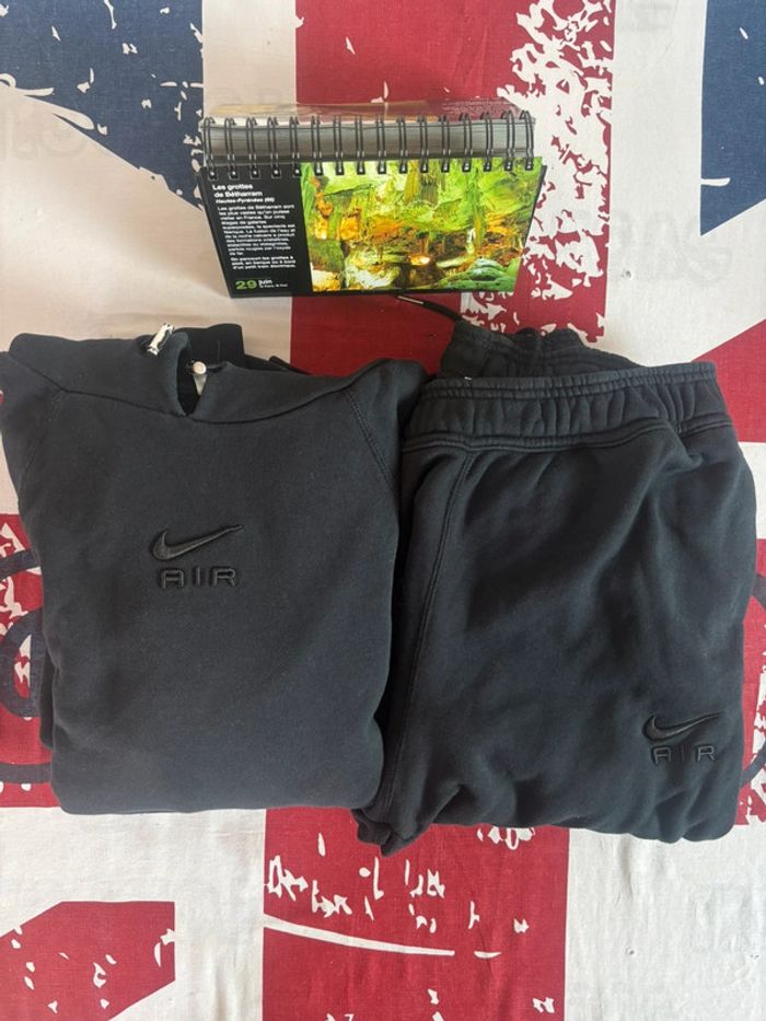 Ensemble Nike logo brodé taille S - photo numéro 10