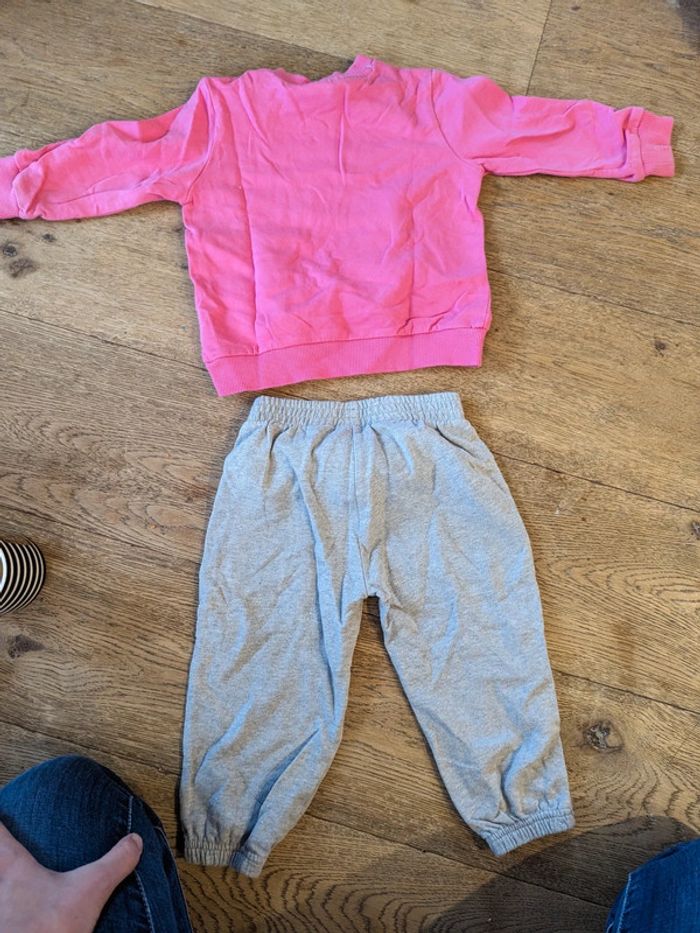 Jogging reebok 12 mois - photo numéro 5