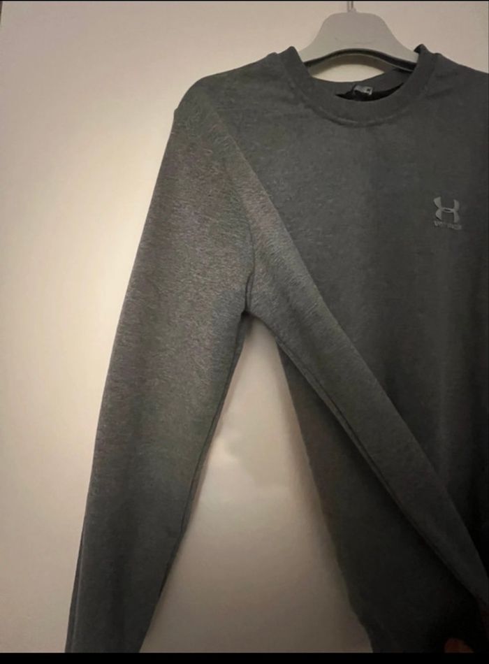 Pull Under Armour (Peut etre pas authentique) - photo numéro 5