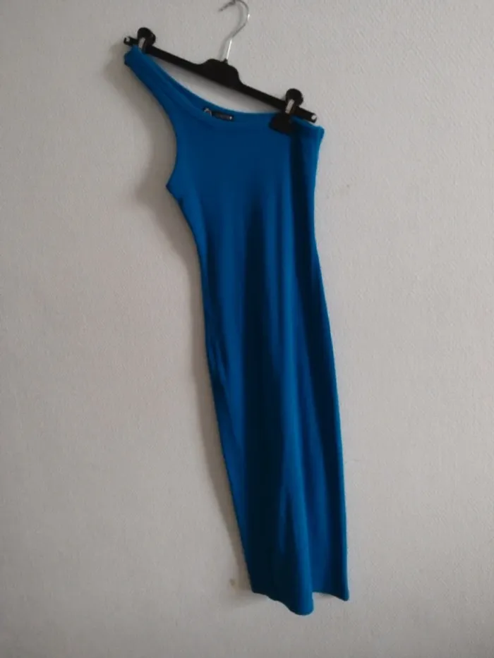Robe moulante mono epaule taille S - photo numéro 2