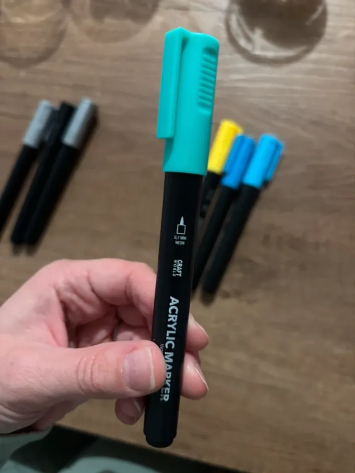 Lot de 7 feutres acrylique neuf - photo numéro 4