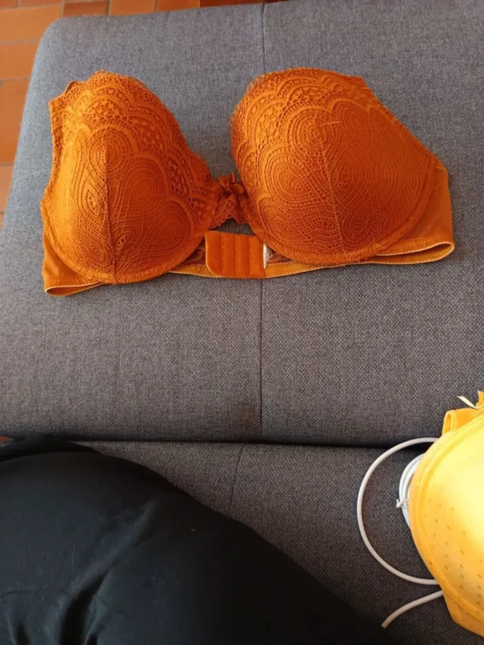 Soutien gorge marron taille 100C à coque - photo numéro 2