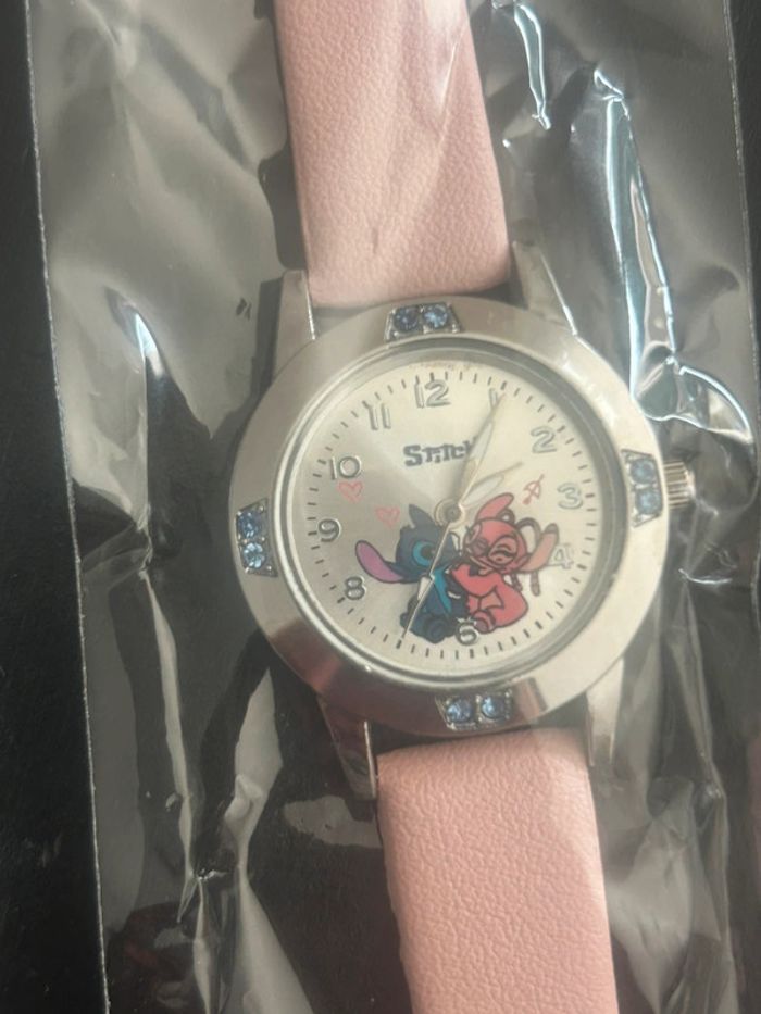 Lot de 2 montres Stitch neuves - photo numéro 3