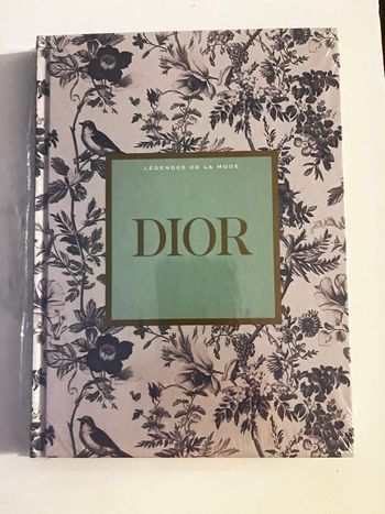 Livre les légendes de la mode sous blister