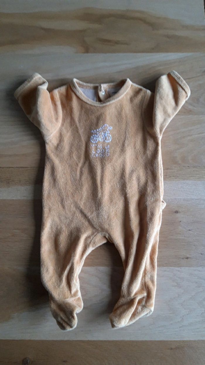 Pyjama taille 1mois Vertbaudet