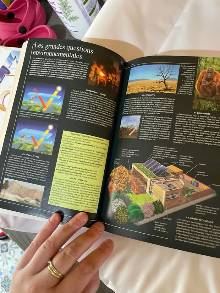 Le petit Larousse illustré - photo numéro 5
