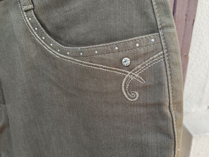 Pantalon Stretch neuf "I.Quing"  taille 44 - photo numéro 4